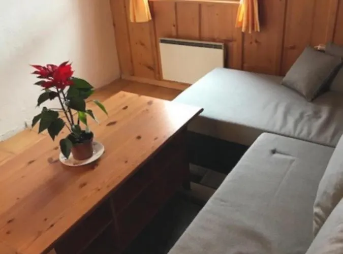 Le Biolley 2 Alpstuga *